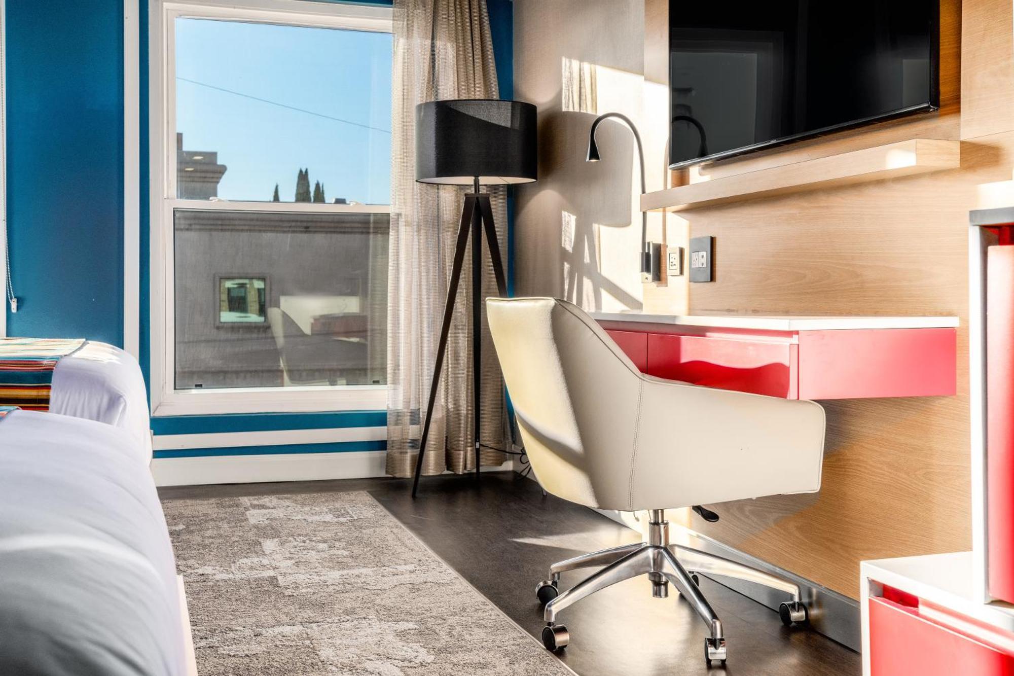 Standaard Tweepersoonskamer met 2 Queensize Bedden