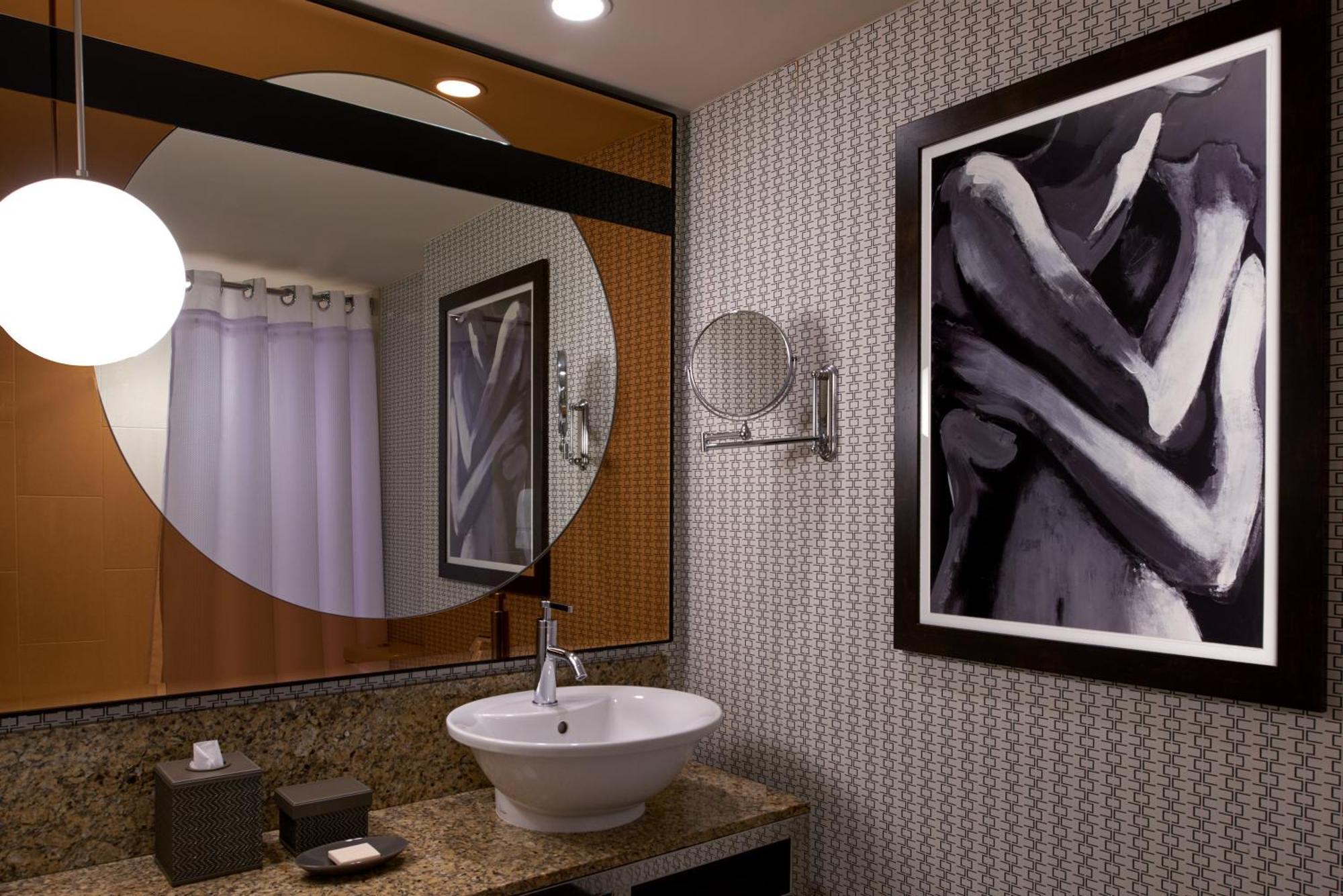 Essential Room