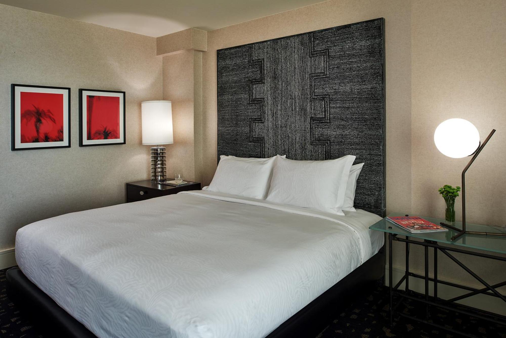 Essential King Room Beverly Hills View