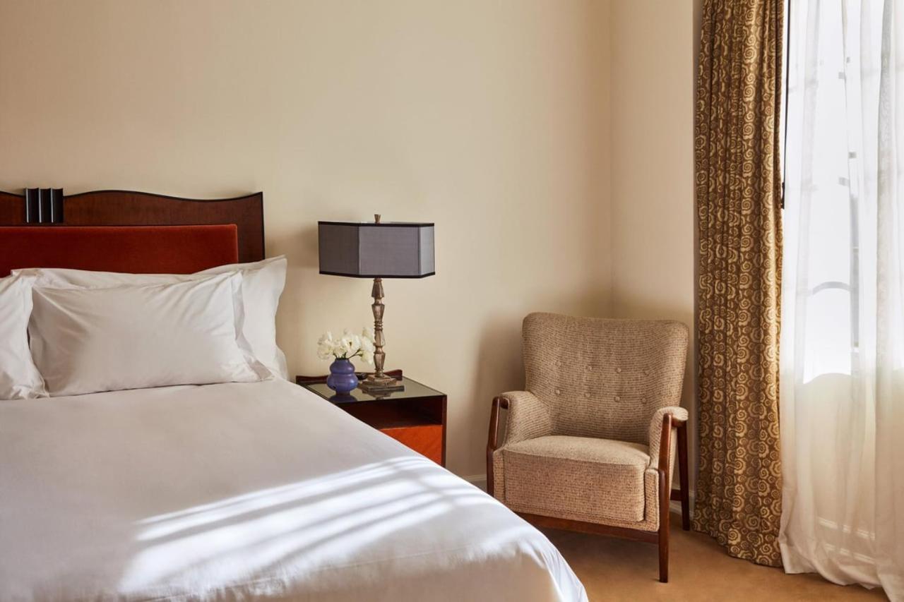 Kamer met Queensize Bed
