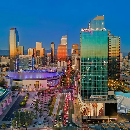 Moxy Downtown Los Angeles-2
