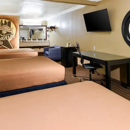 Hollywood Inn Express South-2